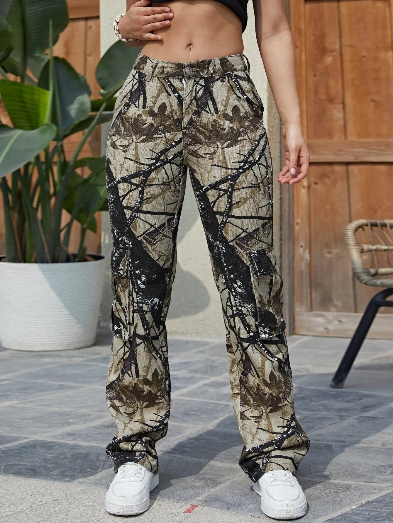 Allover Print Wide Bottom Jeans