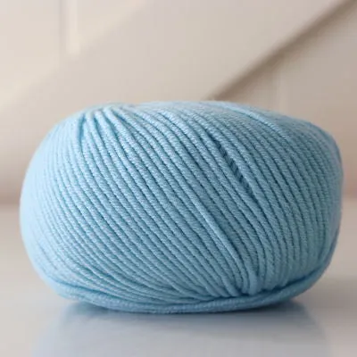 Bellissimo 8 - Extra Fine Merino 8py/DK 50gm