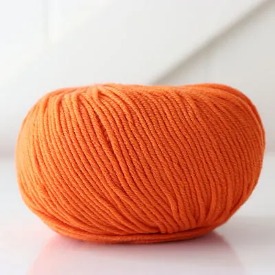 Bellissimo 8 - Extra Fine Merino 8py/DK 50gm