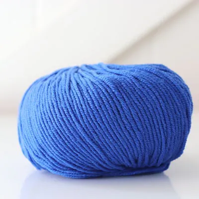 Bellissimo 8 - Extra Fine Merino 8py/DK 50gm