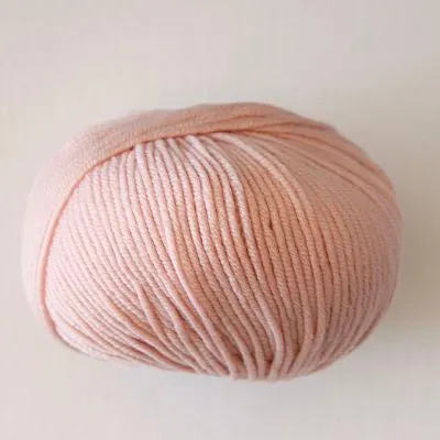 Bellissimo 8 - Extra Fine Merino 8py/DK 50gm