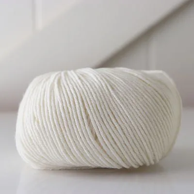 Bellissimo 8 - Extra Fine Merino 8py/DK 50gm