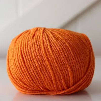 Bellissimo 8 - Extra Fine Merino 8py/DK 50gm