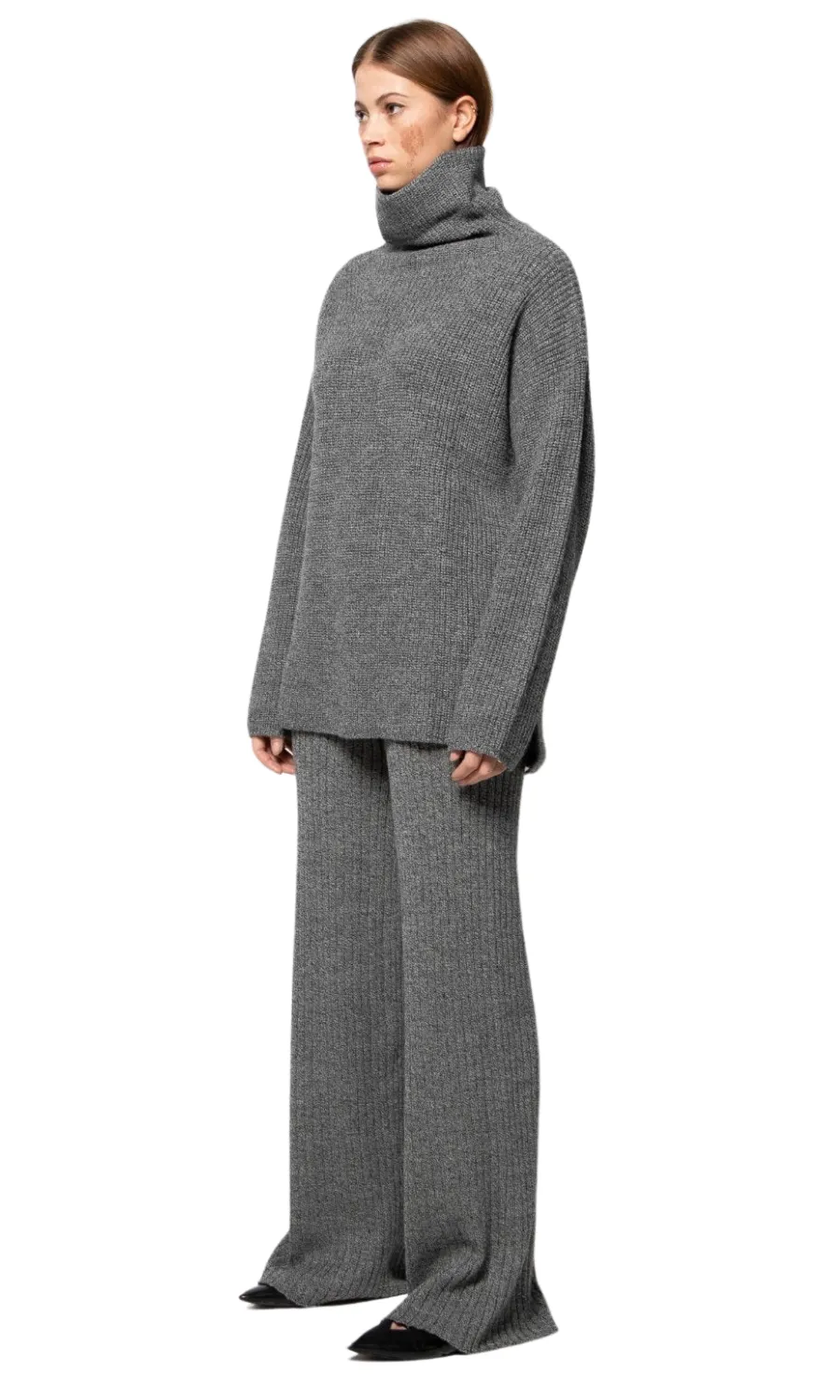 BLACK & WHITE RIB PANTS