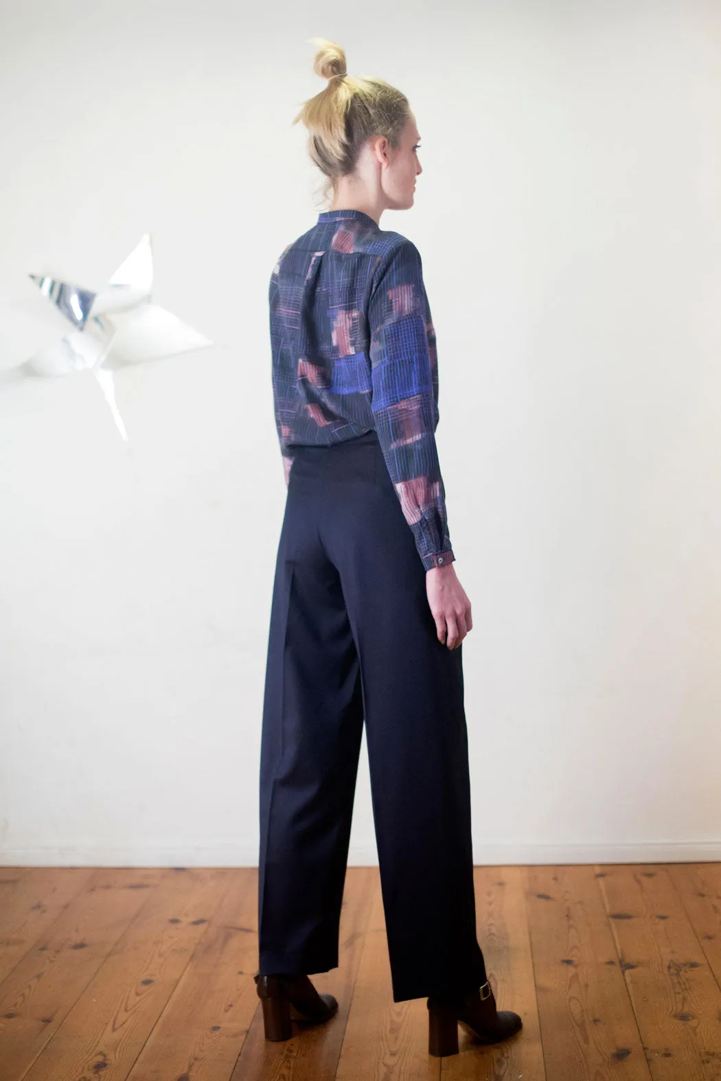 Elegant Blue Trousers
