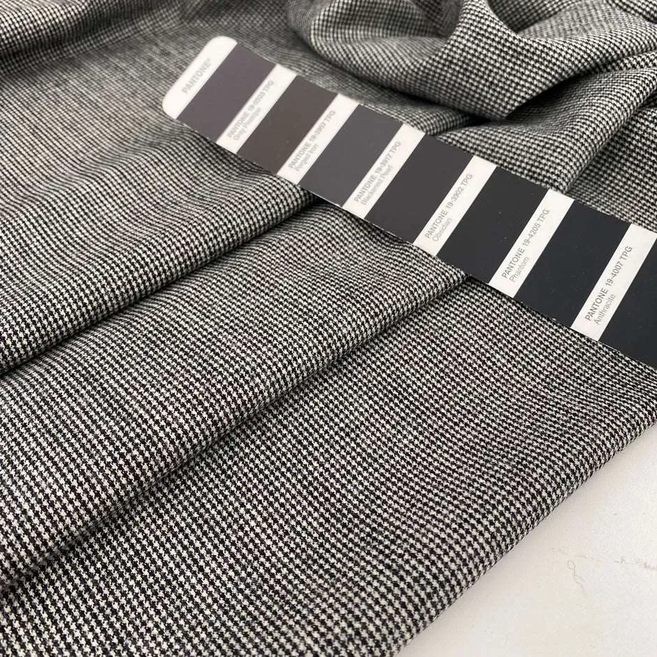 Light White Pure Wool With Black Wires - Sample