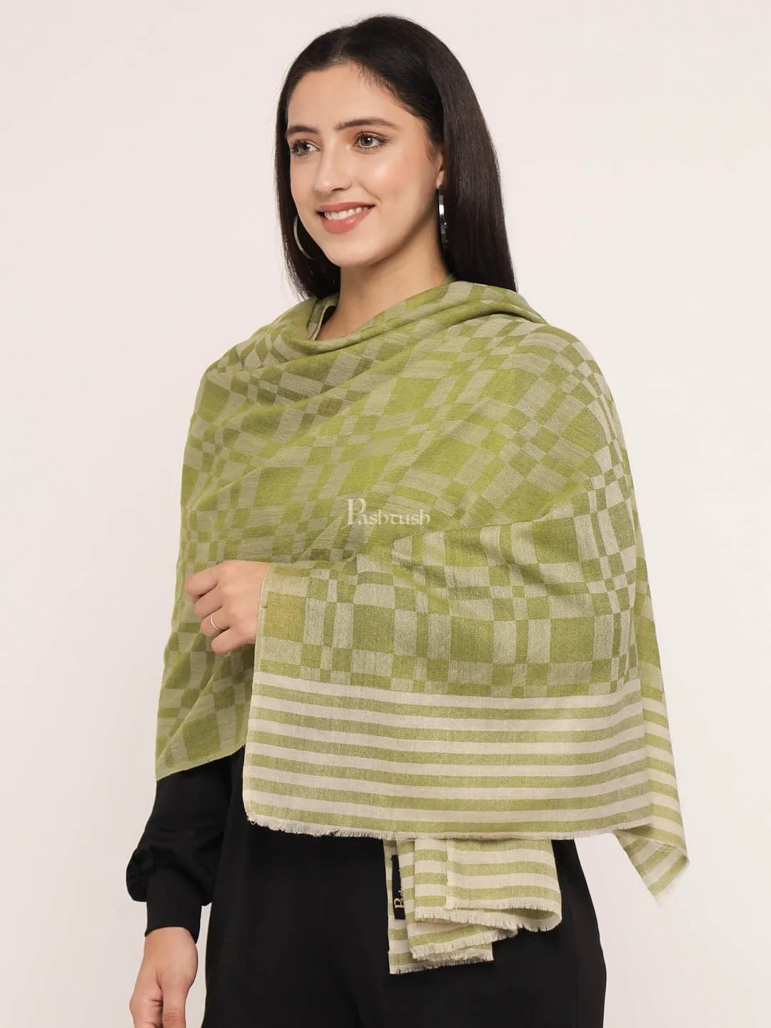Pashtush womens Extra Fine Wool Stole, extra fine wool design, Green