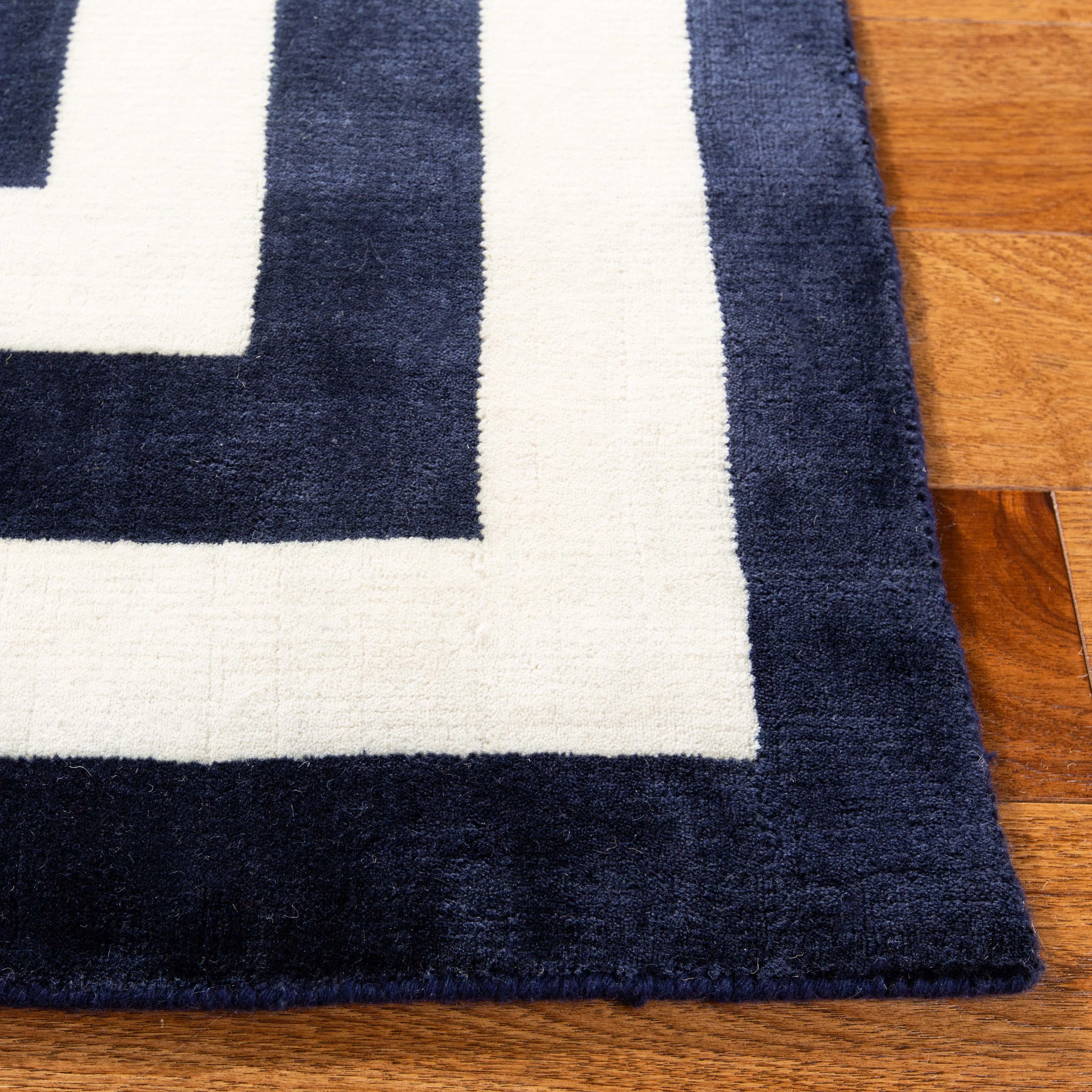 Ralph Lauren Fitzgerald Border Rug, RLR4151