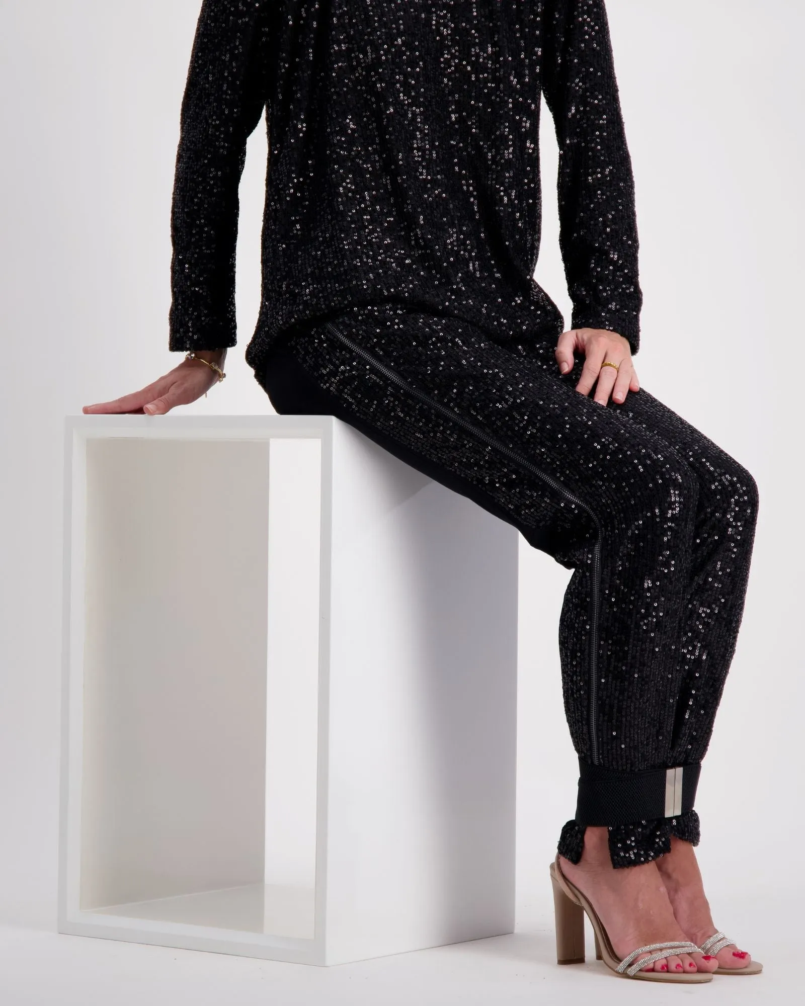 Suzie Q Seated Pants Sequins